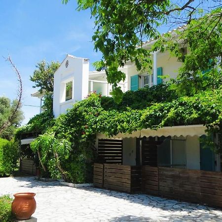 Agrambeli Rooms & Apartments Лефкада Екстериор снимка