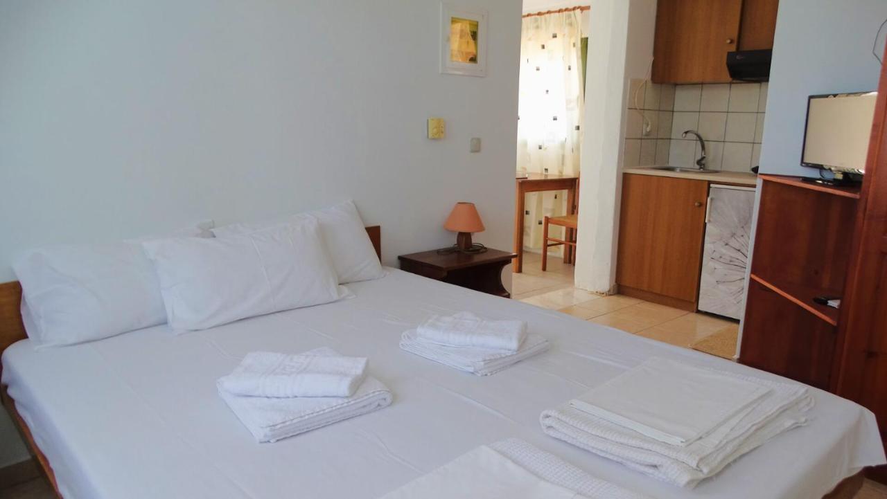 Agrambeli Rooms & Apartments Лефкада Екстериор снимка
