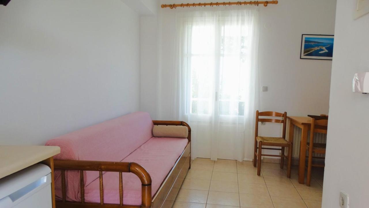 Agrambeli Rooms & Apartments Лефкада Екстериор снимка